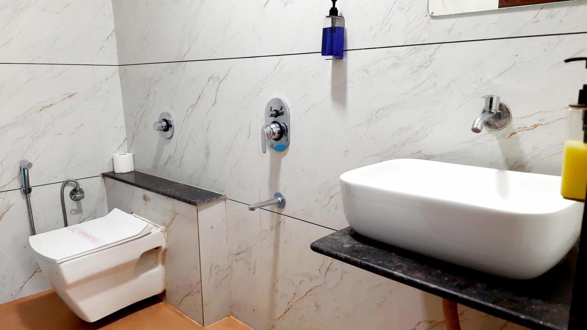 Hotel Season Ahmedabad Luaran gambar